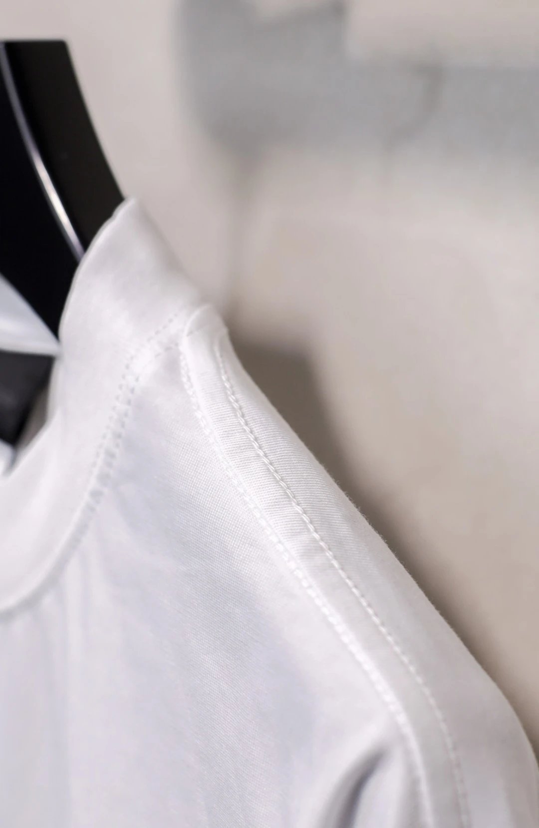 Unisex Oversized "I ❤️ Paris" Graphic Tee, Soft Cotton, Onyx - Gallery Image 7 - Detailed View