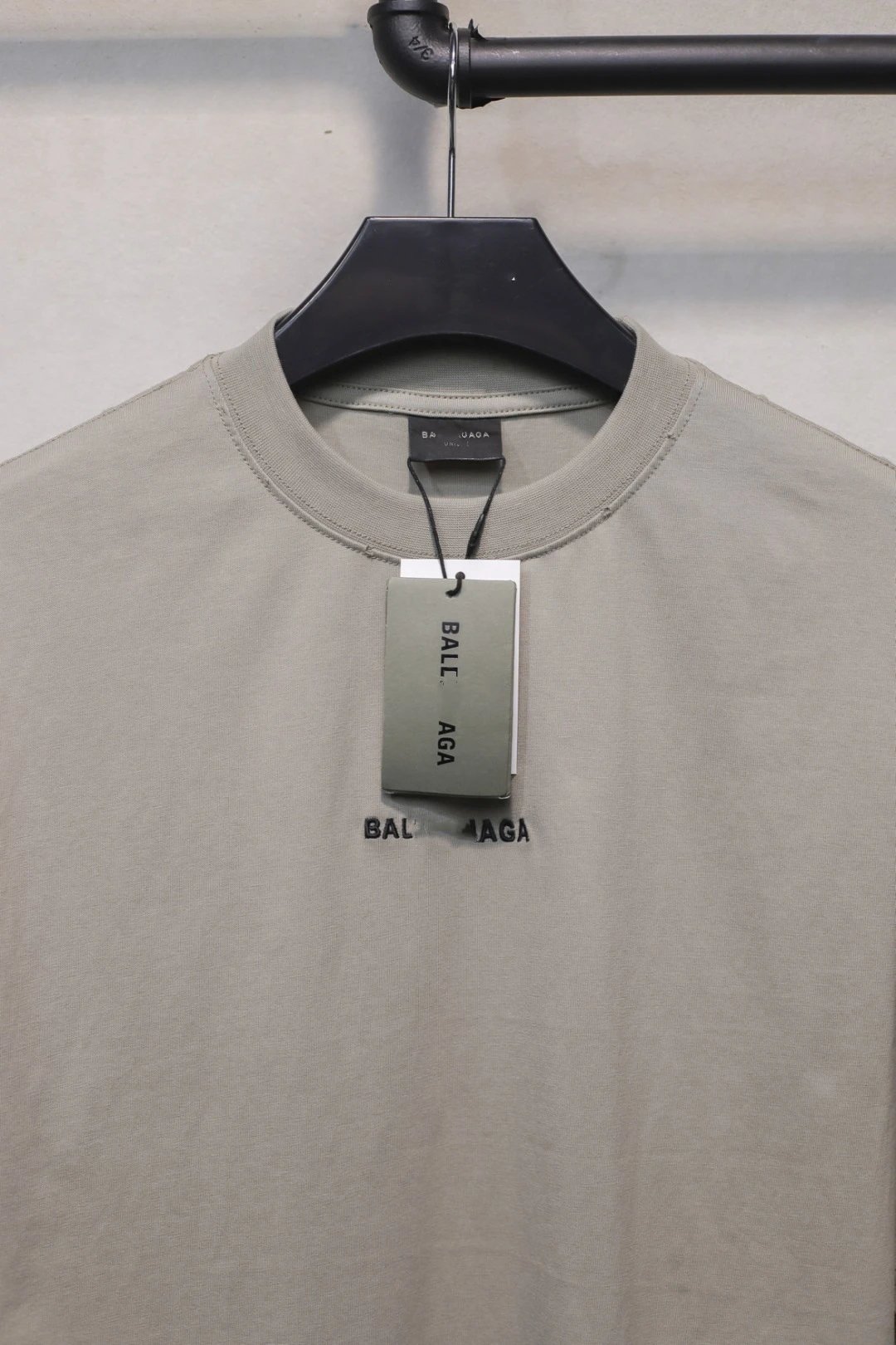 Oversized Embroidered Unisex T-Shirt 25SS, Jet Black - Gallery Image 5 - Detailed View