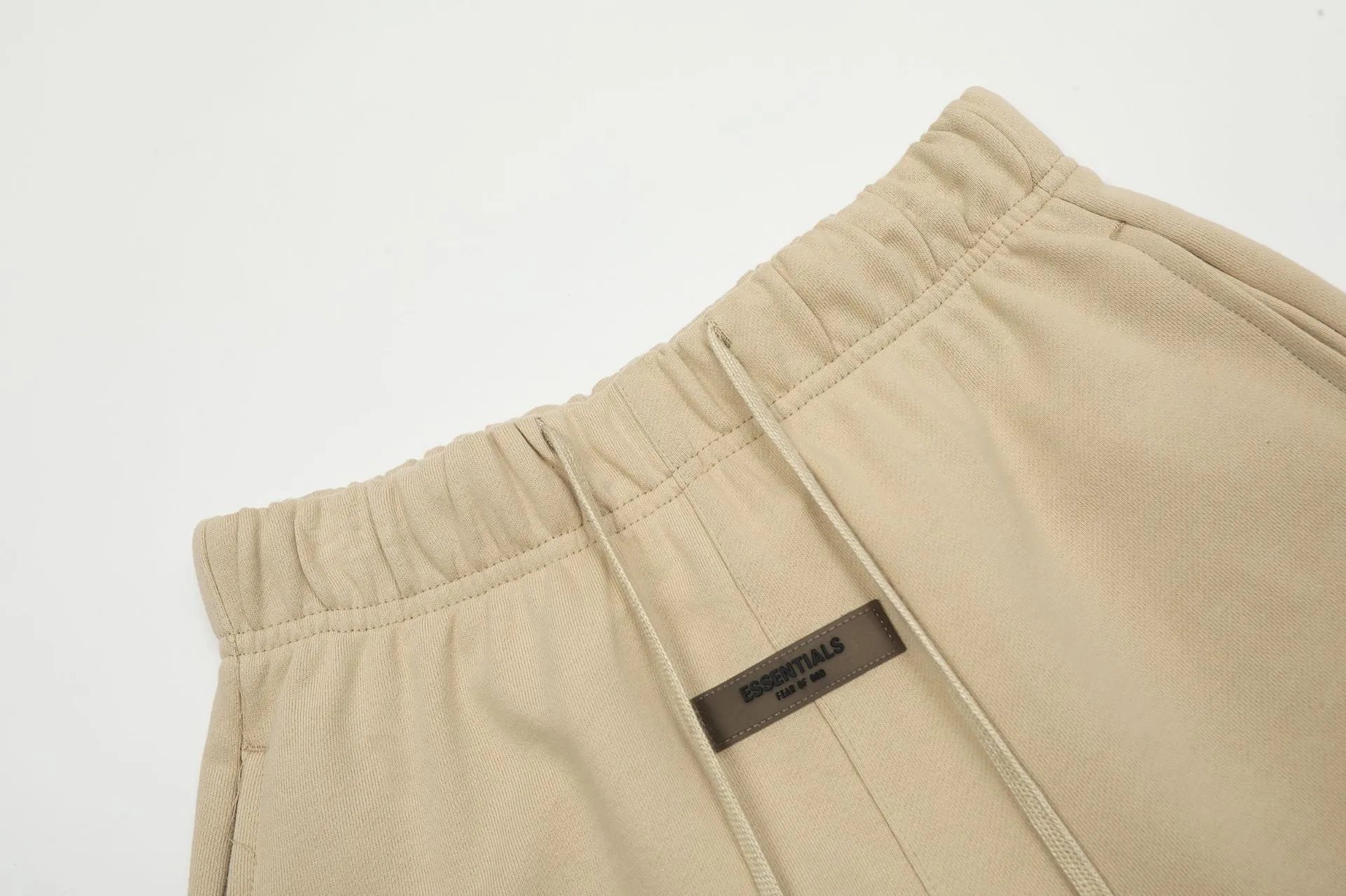 High Street Relaxed Shorts Onyx - Gallery Image 7 - Detailed View