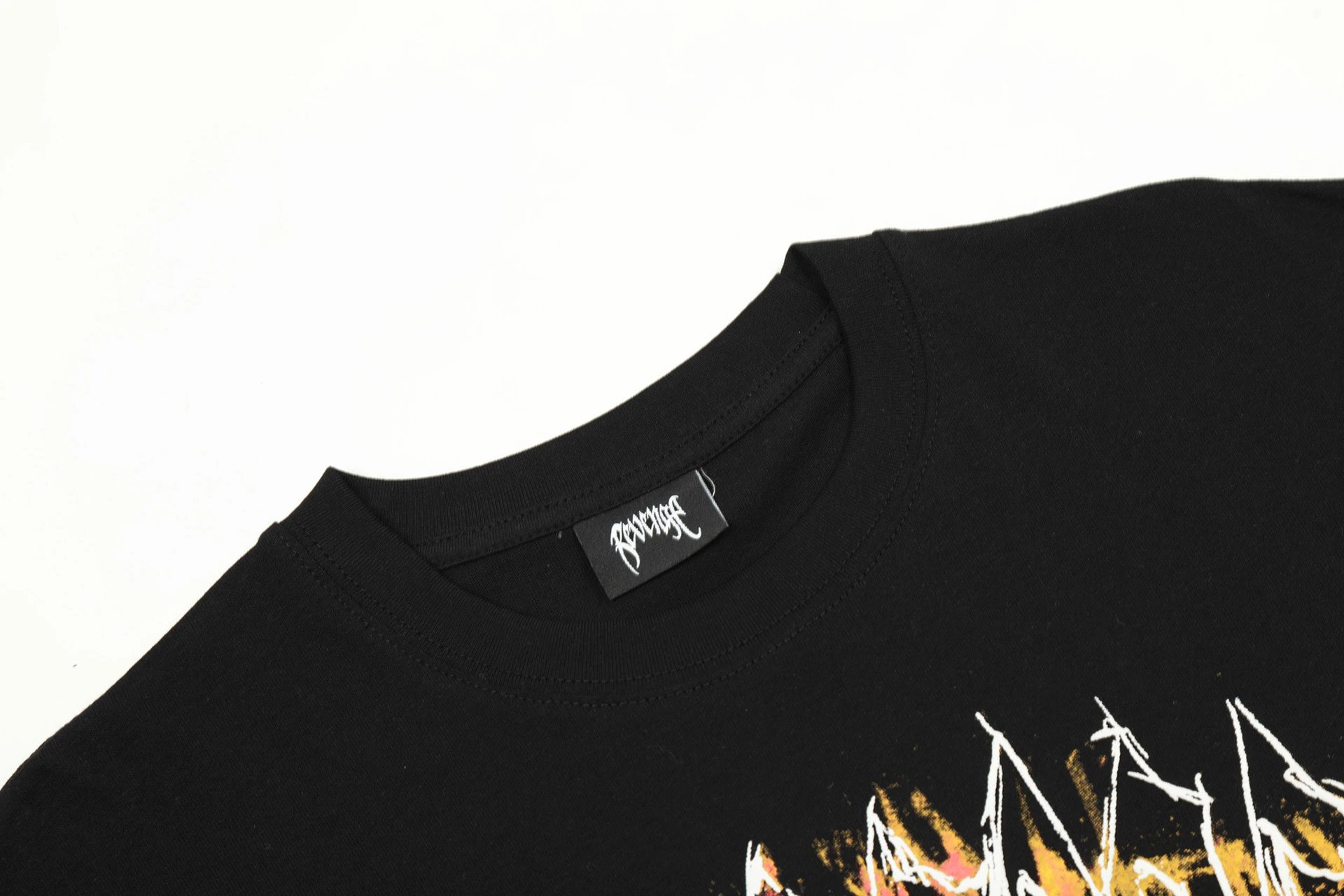 Street Style Graphic Cotton Tee Off White - Gallery Image 7 - Detailed View