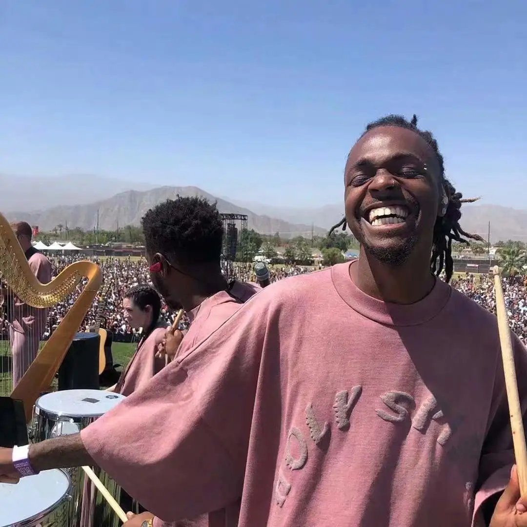Vintage Letter Tee Rosewood - Gallery Image 5 - Detailed View