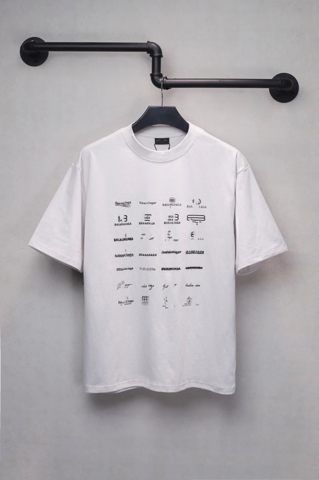 Unisex Oversized Multi-Logo Graphic Tee, New Season Alabaster White - Balenciaga - Cnfans - $28.39