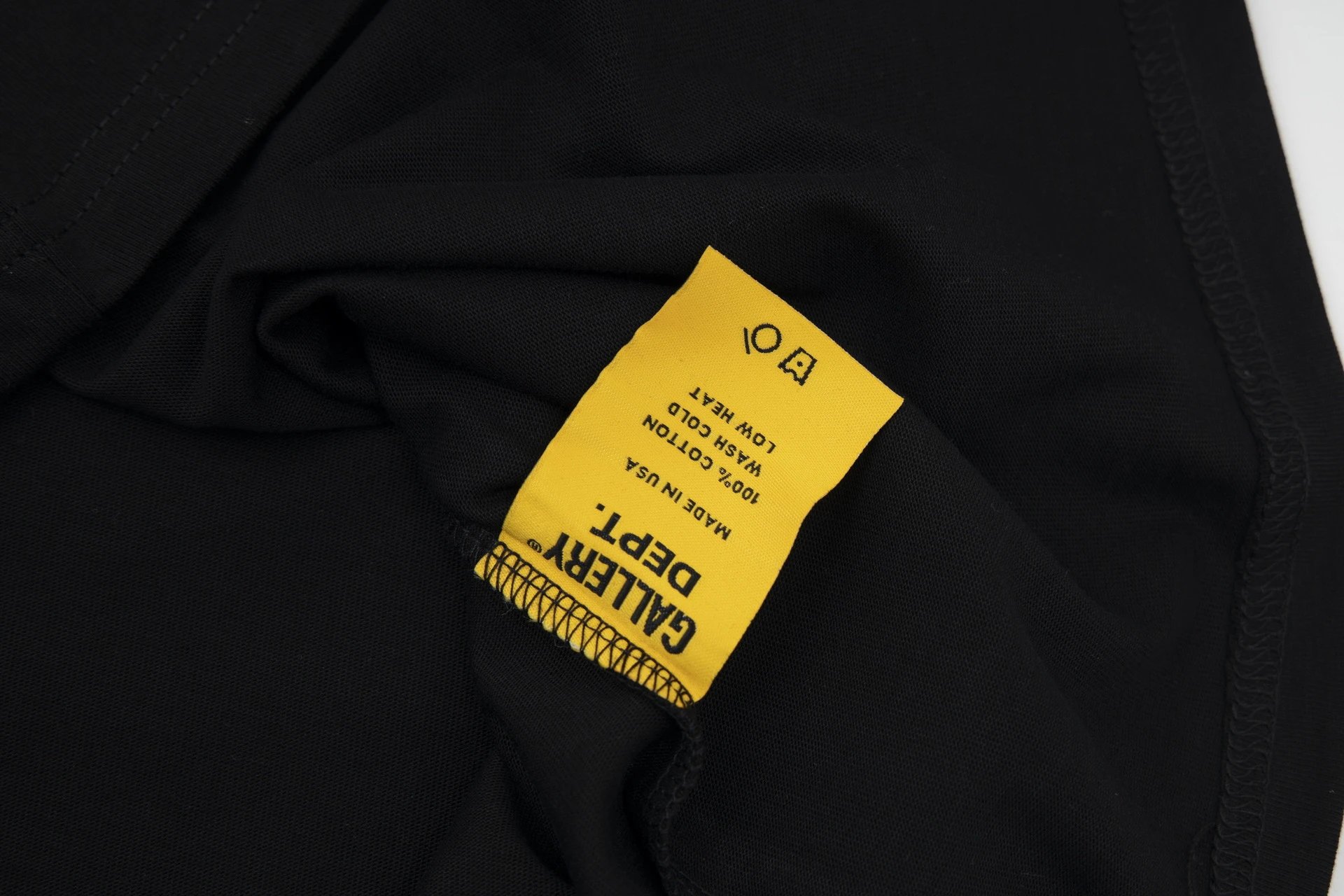 Gallery Dept Graphic Tee Black - Gallery Image 10 - Detailed View