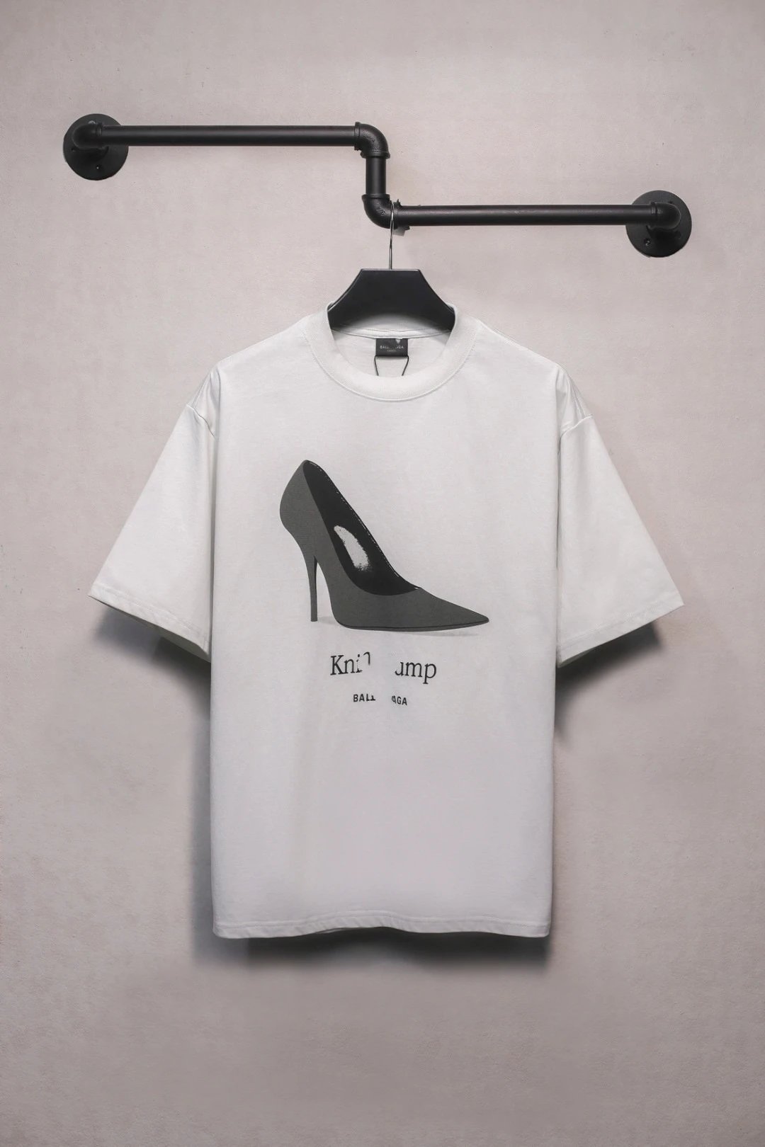 SS25 Unisex Oversized High Heel Pump Graphic Tee, Ecru - Balenciaga - Cnfans - $28.39