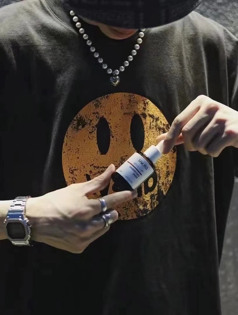 Vintage Washed Smiley Graphic Tee Noir - Gallery Image 10 - Detailed View