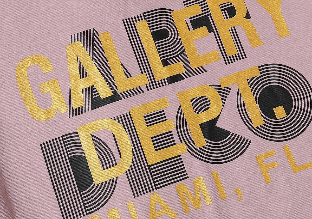 Gallery Dept Gold Print T-Shirt Pink - Gallery Image 11 - Detailed View