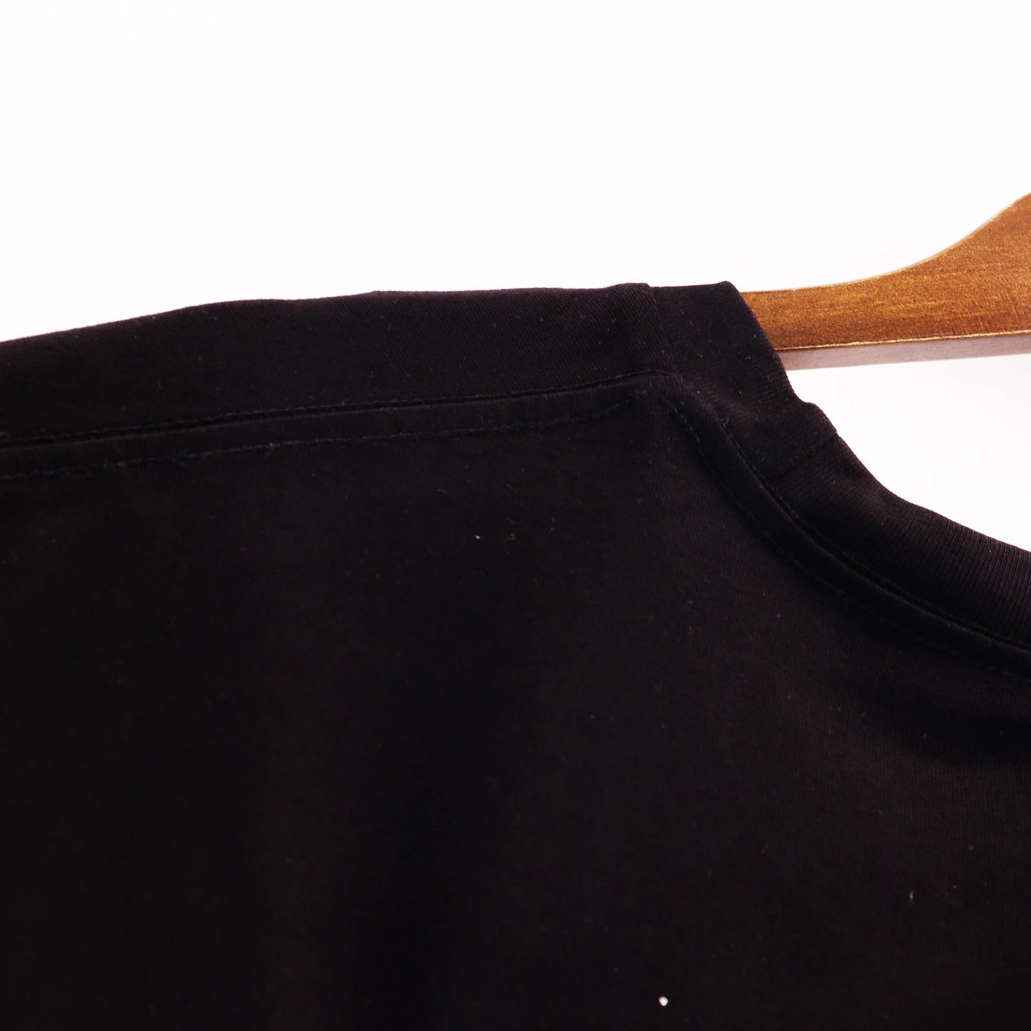 Amiri Letter Printed T-Shirt - Gallery Image 10 - Detailed View