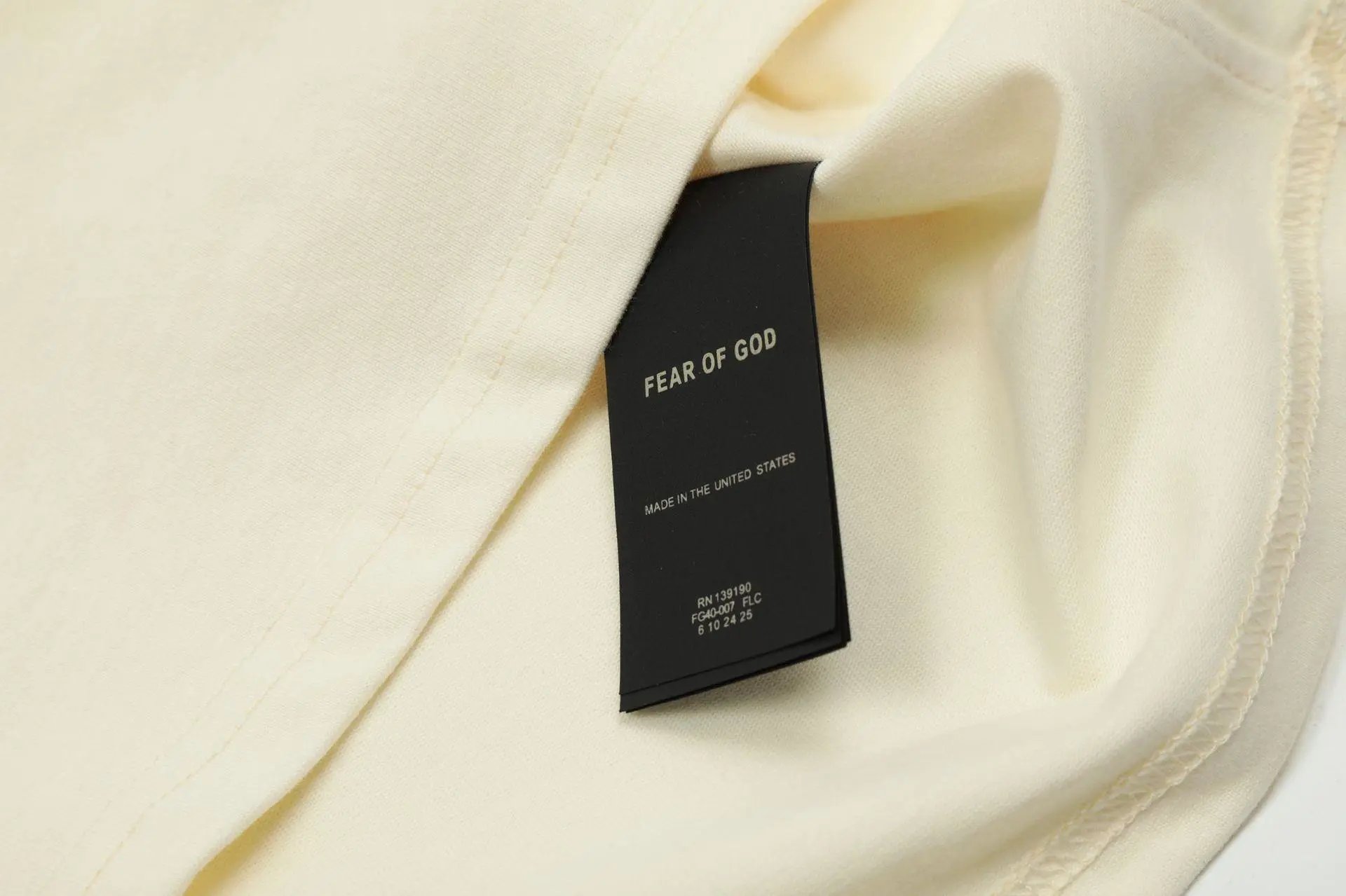 High Street Hip Hop Loose Tee in Ivory - Gallery Image 8 - Detailed View