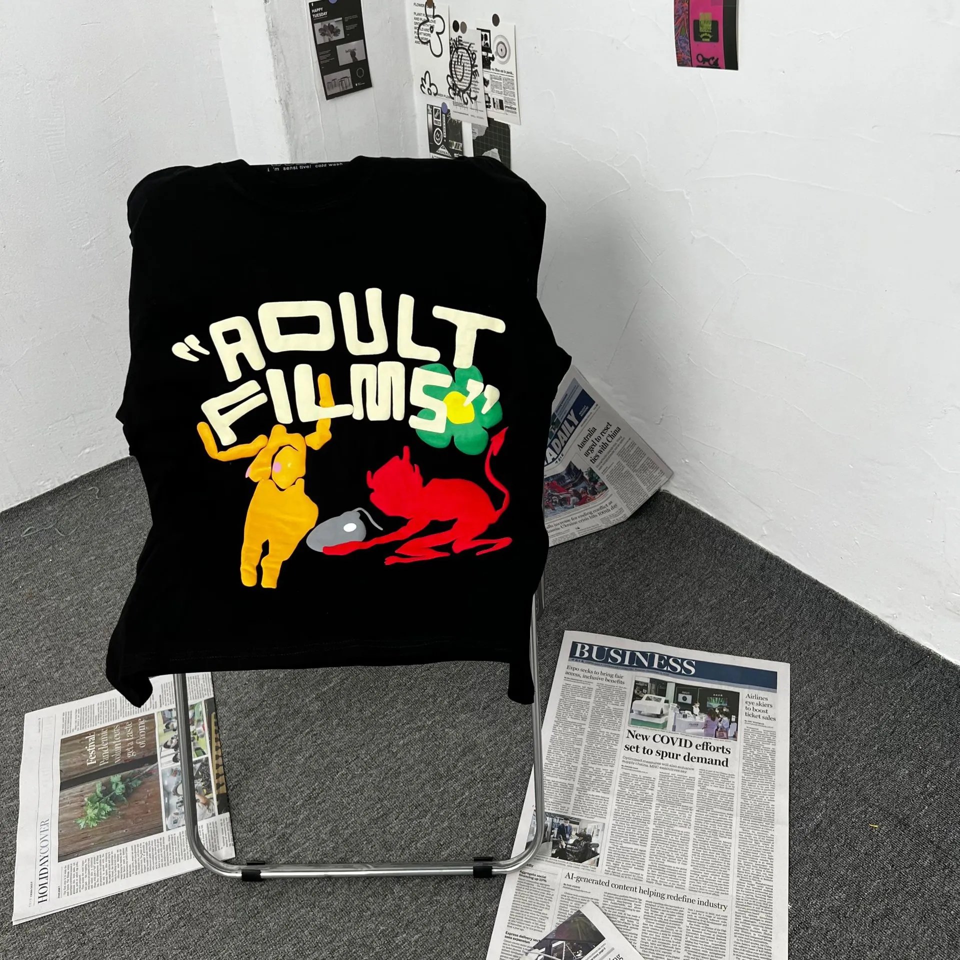 Graphic Cotton Tee Ebony - Gallery Image 3 - Detailed View