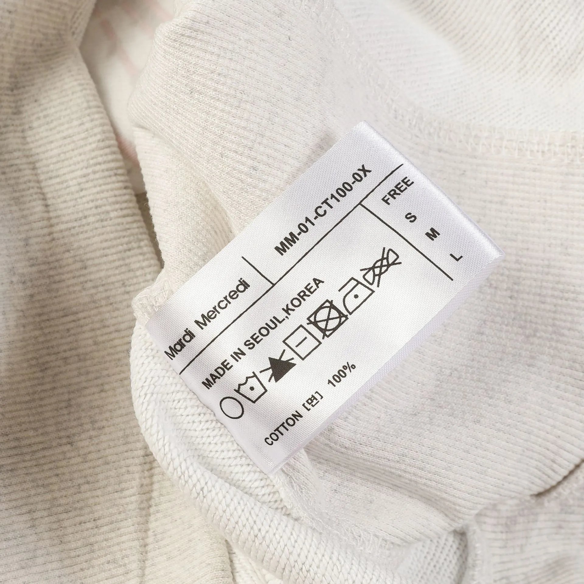 Women's Classic Daisy Embroidered Crewneck Pullover, Heather Grey - Gallery Image 14 - Detailed View