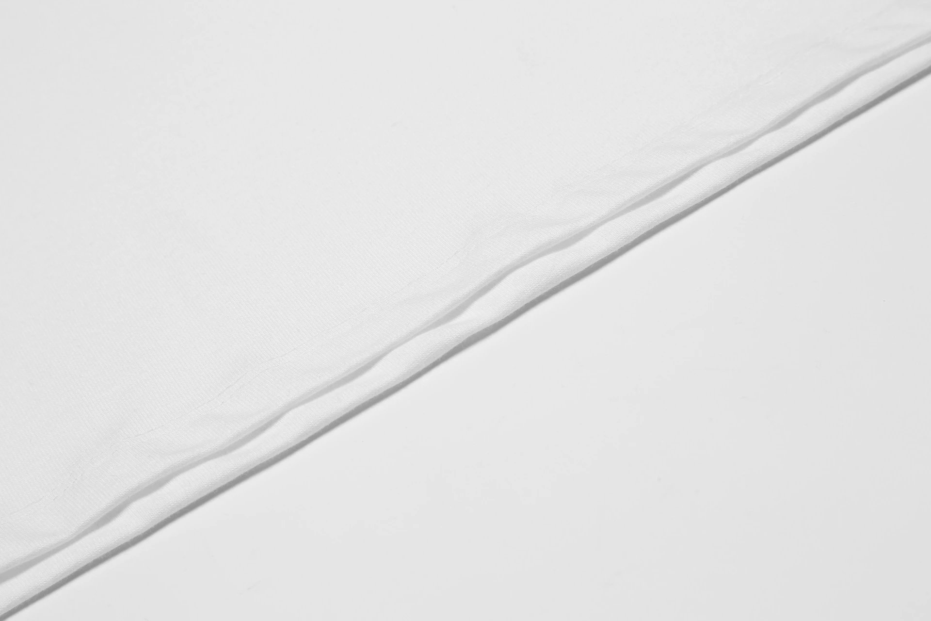 High Street Letter Print T-Shirt in Ivory - Gallery Image 13 - Detailed View