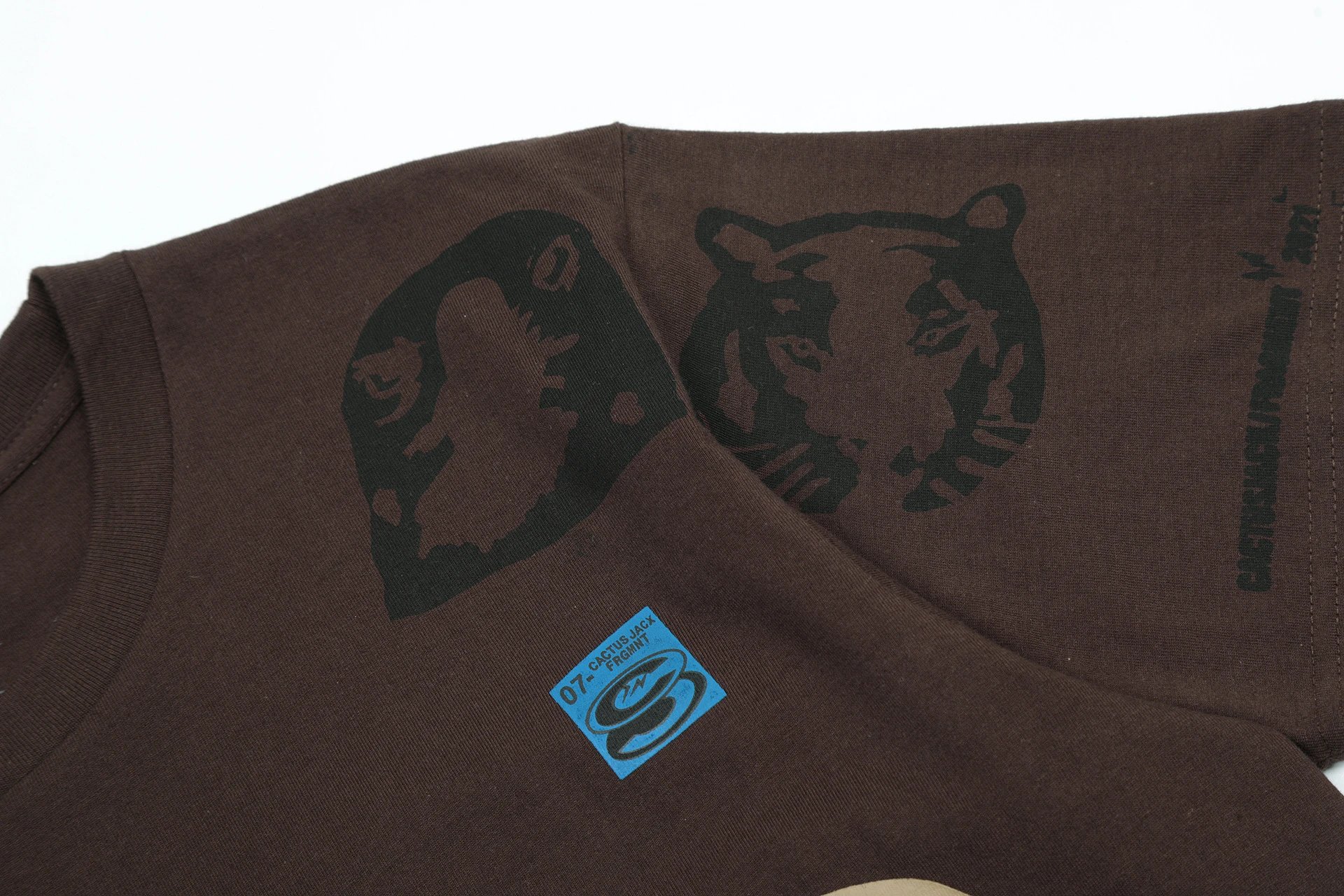 Street Graphic Cotton Tee Mocha Brown - Gallery Image 8 - Detailed View