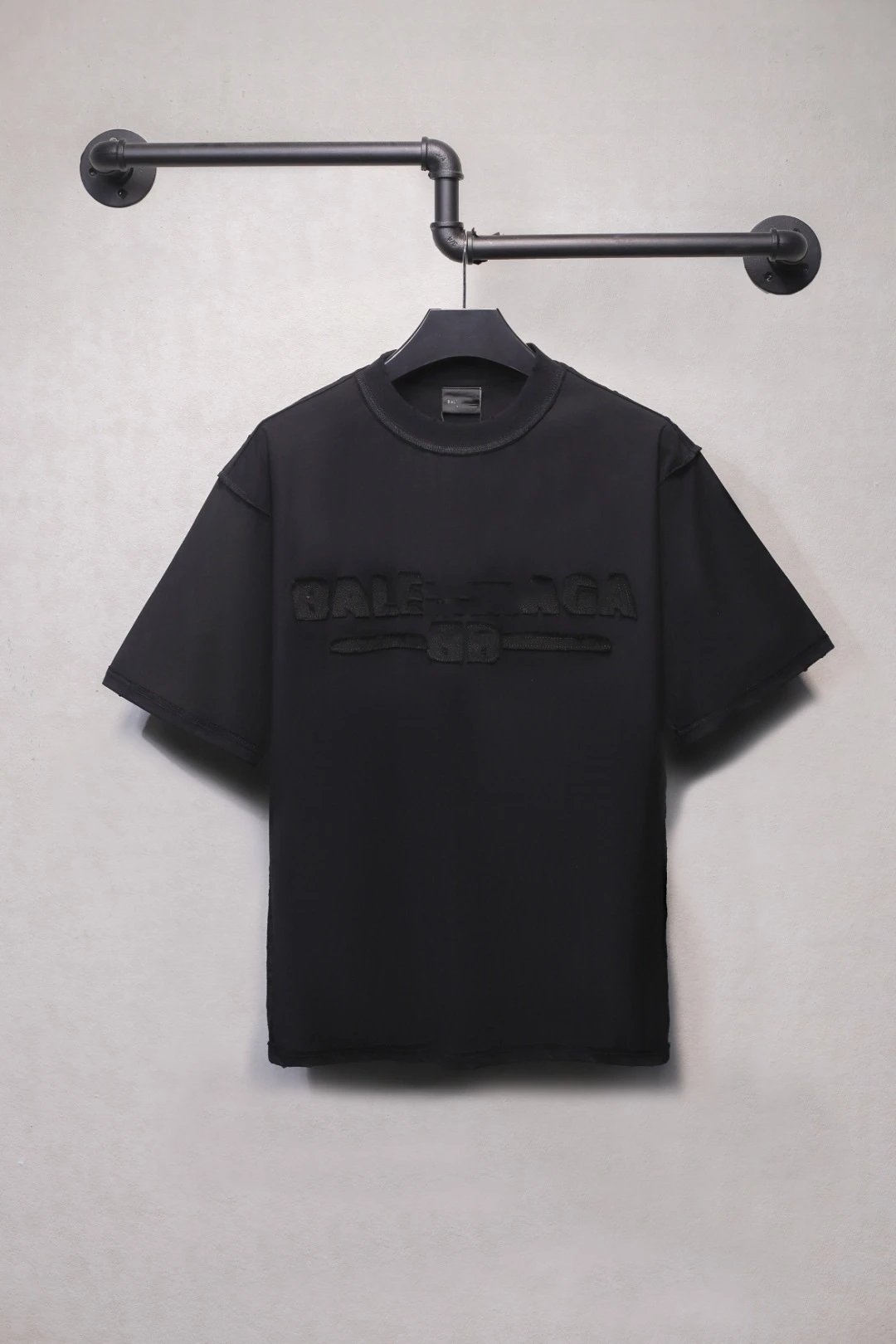 Unisex Oversized Raw Edge Embroidered Logo T-Shirt, Onyx Black - Balenciaga - Cnfans - $31.61
