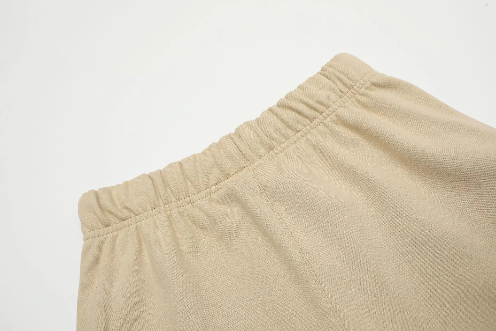 High Street Relaxed Shorts Onyx - Gallery Image 8 - Detailed View