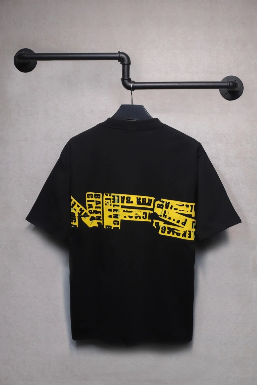 25SS Unisex Oversized Tape Graphic T-Shirt, Jet Black - High Quality Product Image - Cnfans