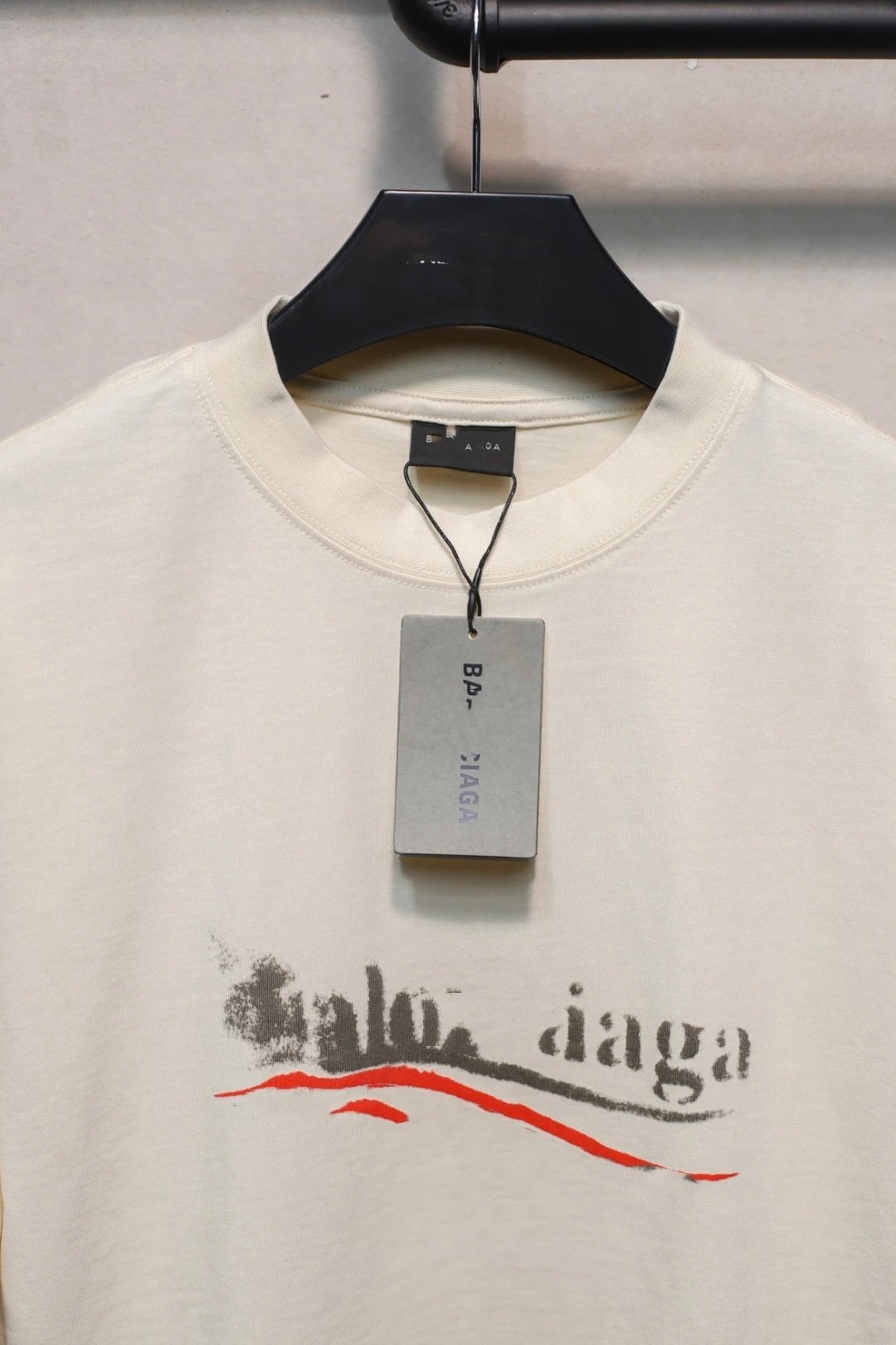 Unisex Oversized Distressed Logo Short Sleeve Tee, Jet Black - Gallery Image 7 - Detailed View