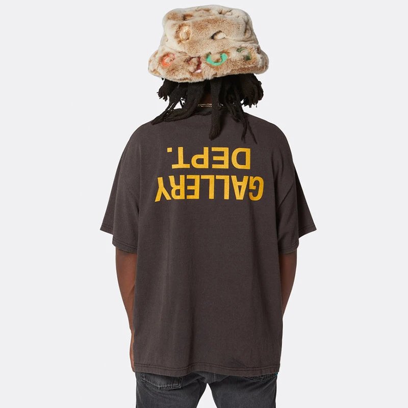 Gallery Dept Logo T-Shirt Brown - Gallery Image 14 - Detailed View