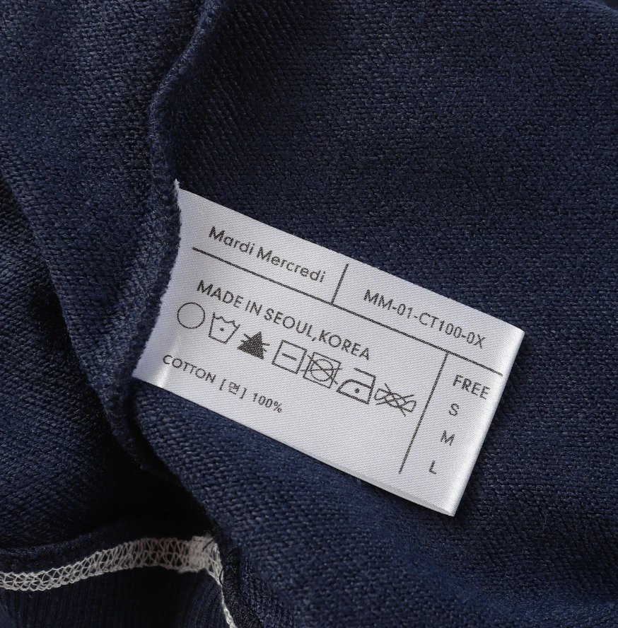 Chic Daisy Print Raglan Crop Sweatshirt, Midnight Blue - Gallery Image 13 - Detailed View