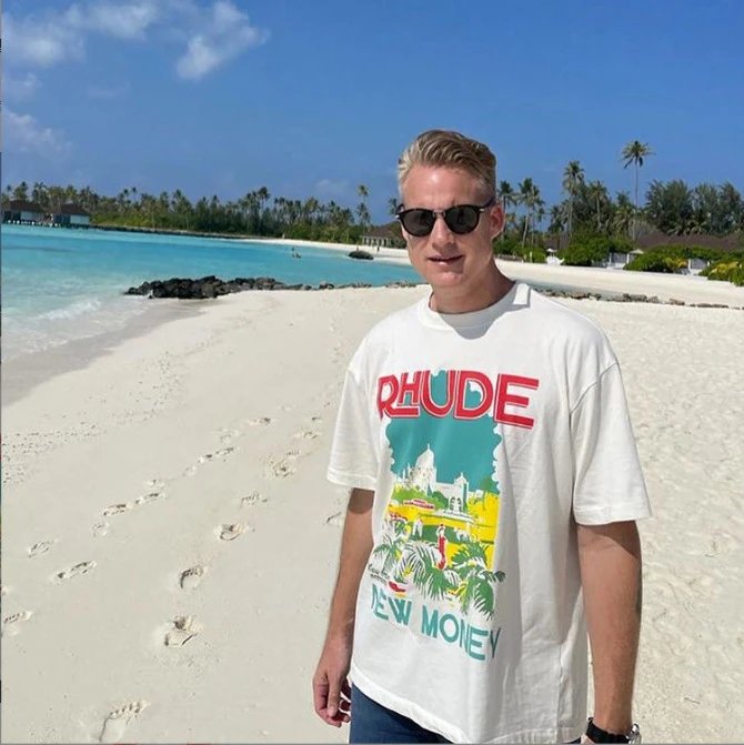 RHUE Graphic Tee Multicolor - Gallery Image 7 - Detailed View