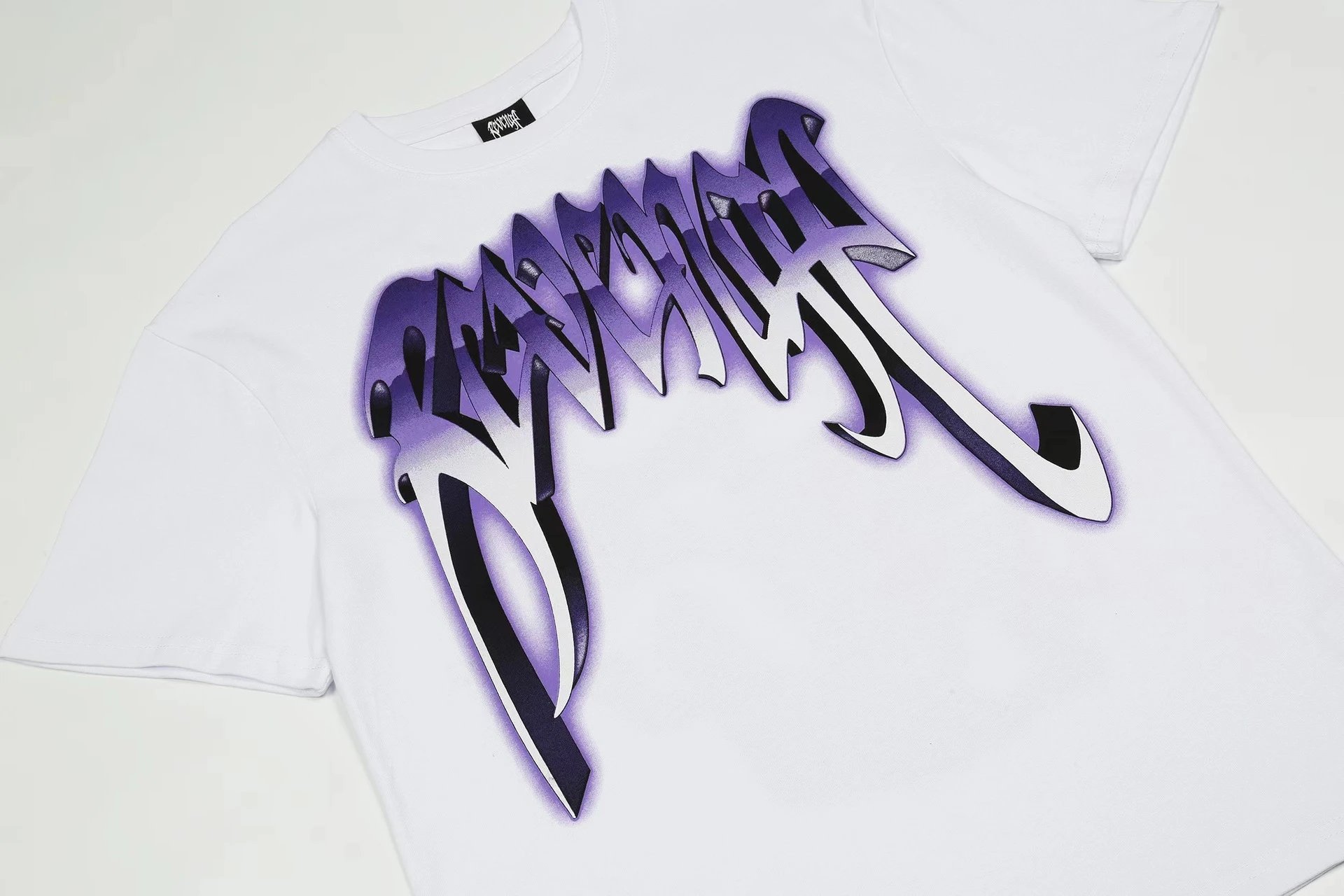 Vintage Skull Tee Onyx - Gallery Image 9 - Detailed View