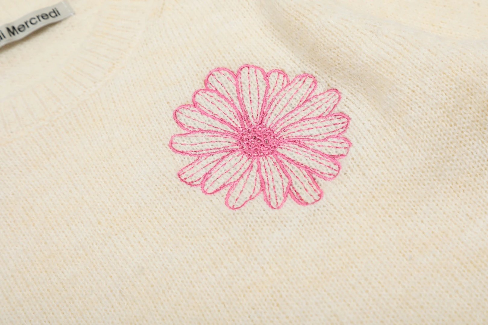 Women's Fall Crew Neck 3/4 Sleeve Knit Pullover, Lilac Mist - Gallery Image 8 - Detailed View