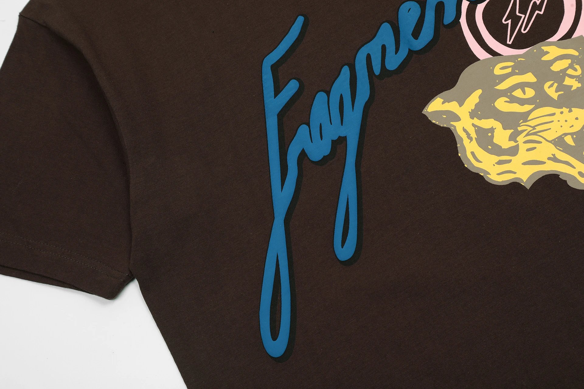 Streetwear Cotton Tiger Head Tee Cocoa Brown - Gallery Image 11 - Detailed View