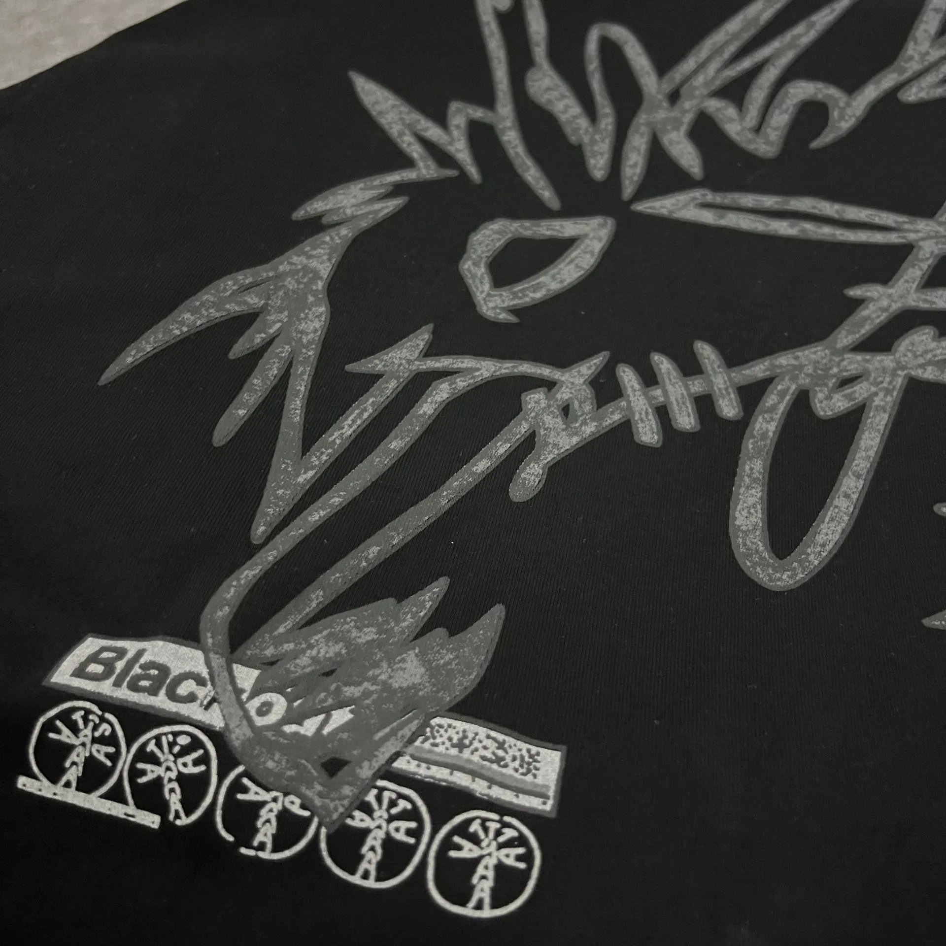 Street Graphic Cotton Tee Charcoal Black - Gallery Image 4 - Detailed View