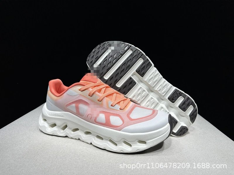 On Sneakers Cloudtilt Remix — 9