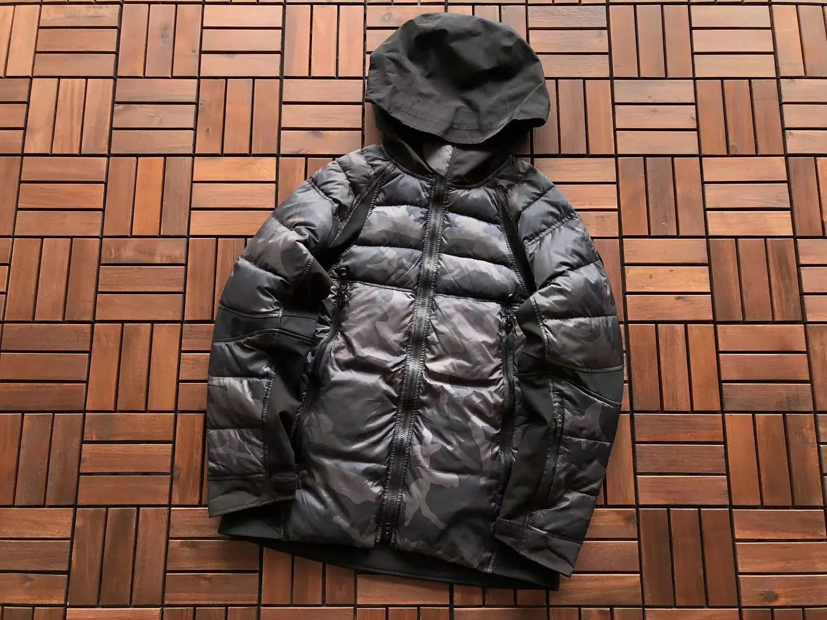 Canada Goose Down Jackets Fur-Trim Hooded Jacket — 36