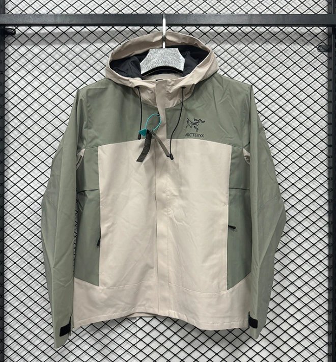 Arc'teryx Jackets Hooded zip-up shell jacket — F 706 SZ bird gray green
