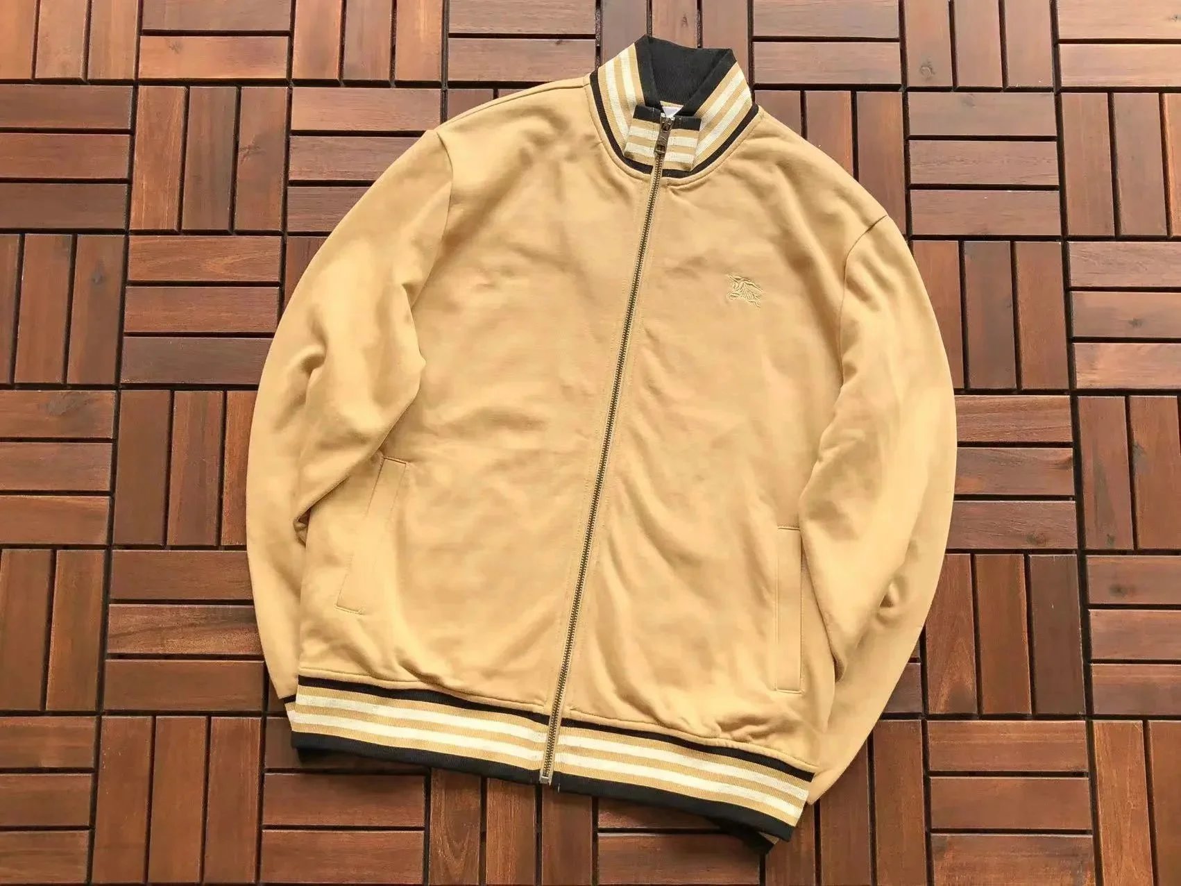 Burberry Jackets Logo and check-print jacket styles image 11