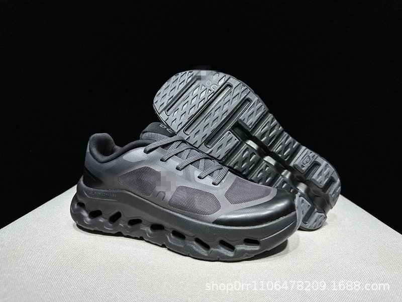On Sneakers Cloudtilt Remix image 11