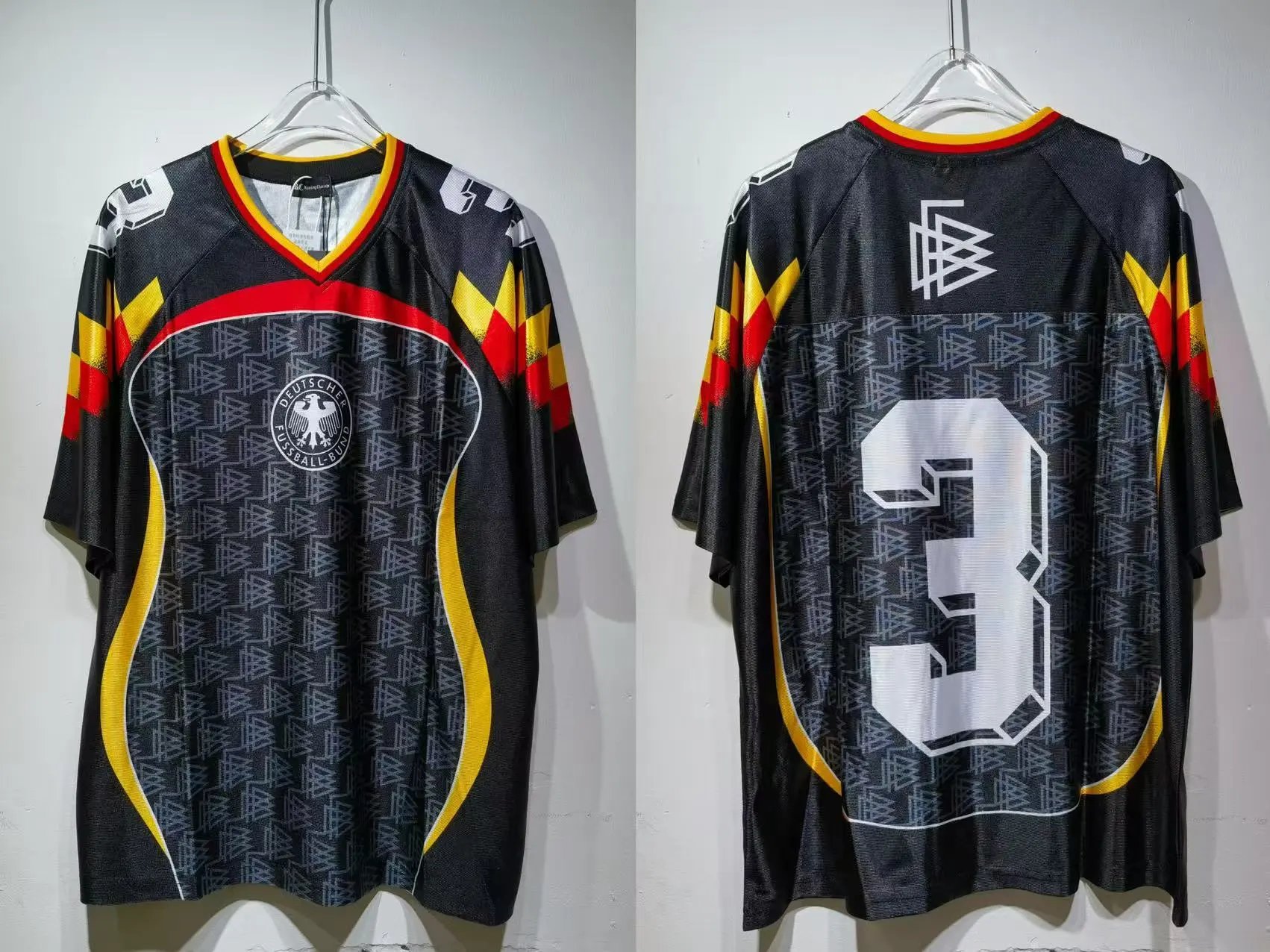 Palace Football Jerseys V-neck mesh jersey with graphic prints and number appliqués — ct 038 Black