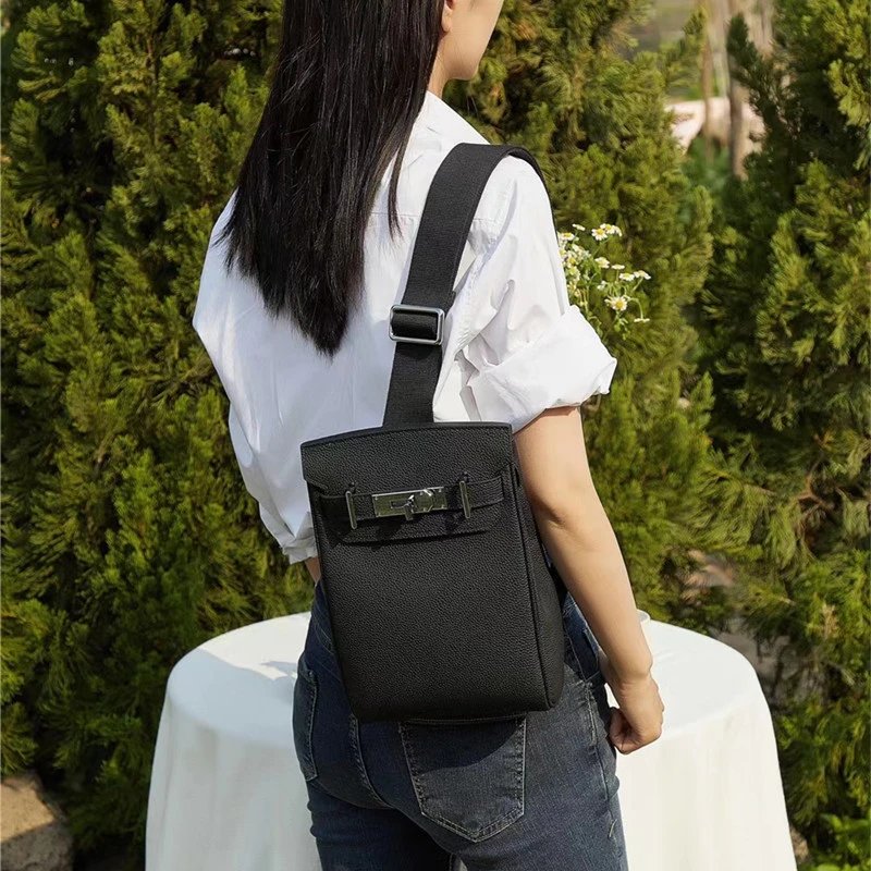 Hermès Crossbody Bags Kelly-style buckle closure, pebbled leather, wide strap image 5