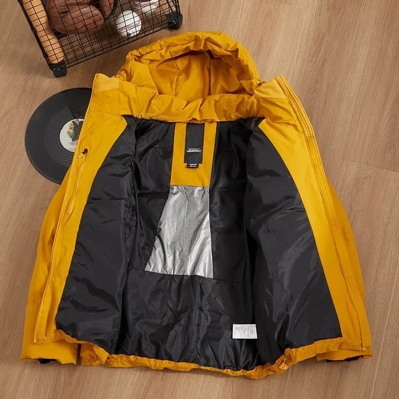 Descente Jackets Hooded zip-up jacket with chest zip pocket image 15