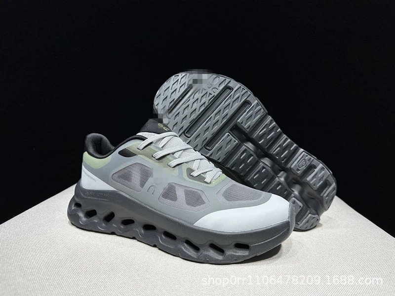 On Sneakers Cloudtilt Remix — 13