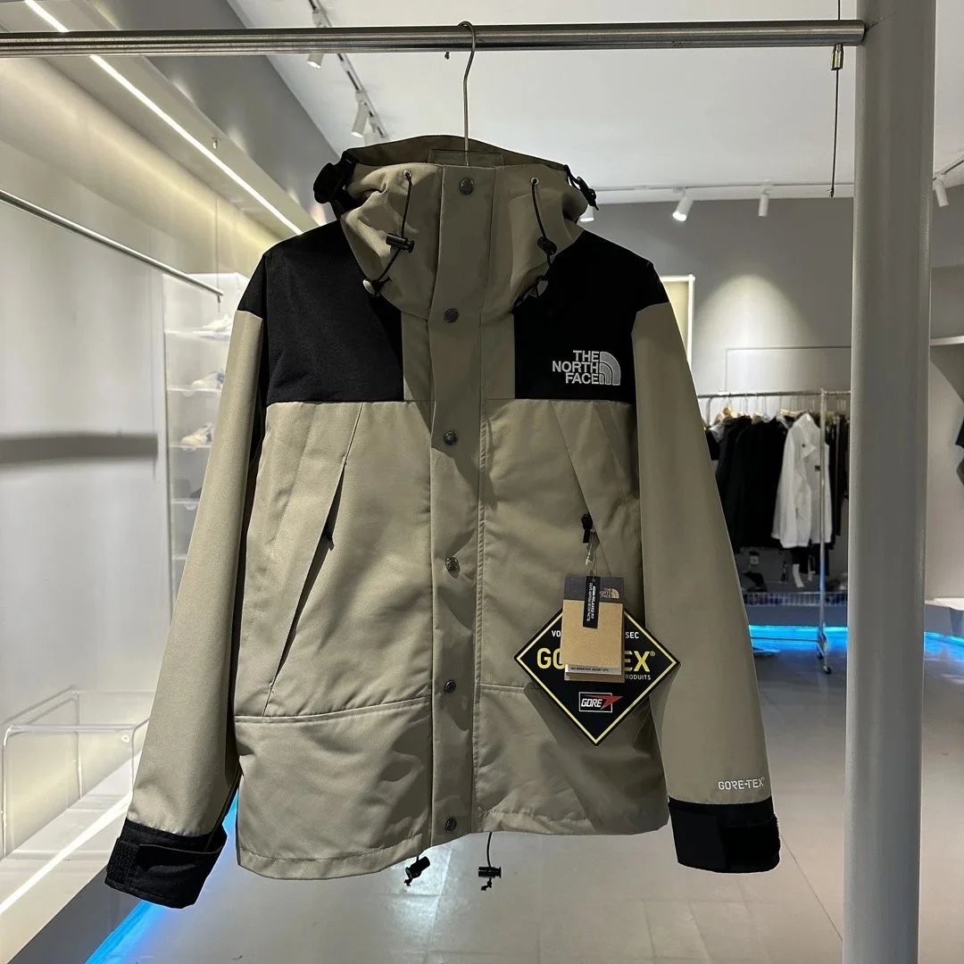 Puma Jackets Hooded color-block football jacket image 12