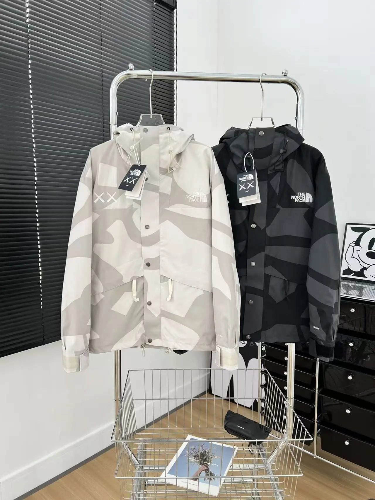 Nike Down Jackets Hooded Puffer — 1986 three-in-one white
