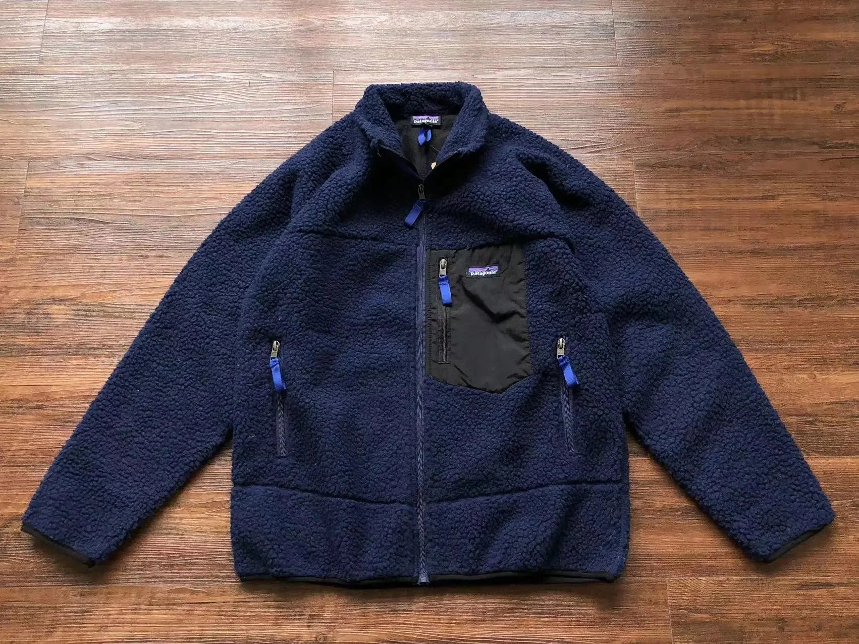 Patagonia Mixed fleece and puffer outerwear styles — 27
