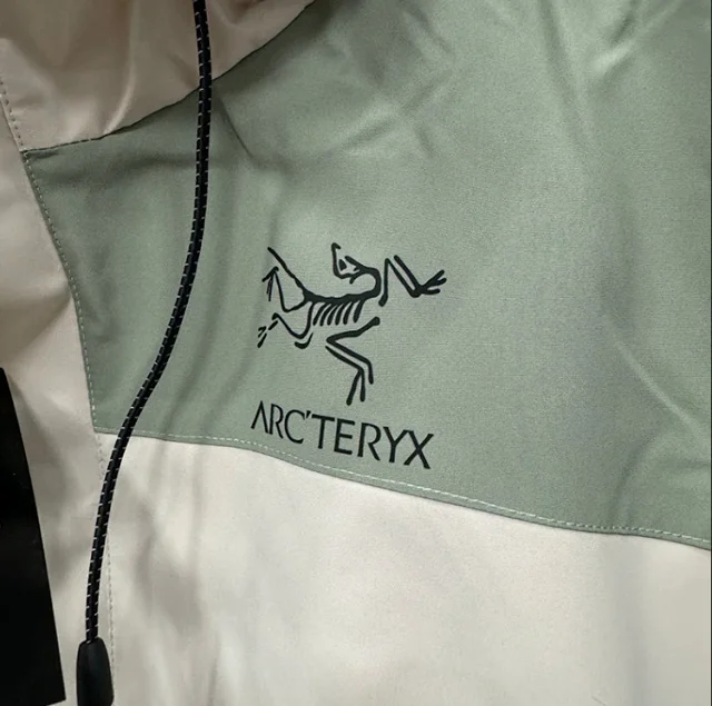 Arc'teryx Jackets Hooded zip-up shell jacket product detail image 25