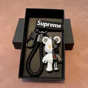 Supreme x Medicom Toy Bearbrick Keychain Black / White Jewelry - 1