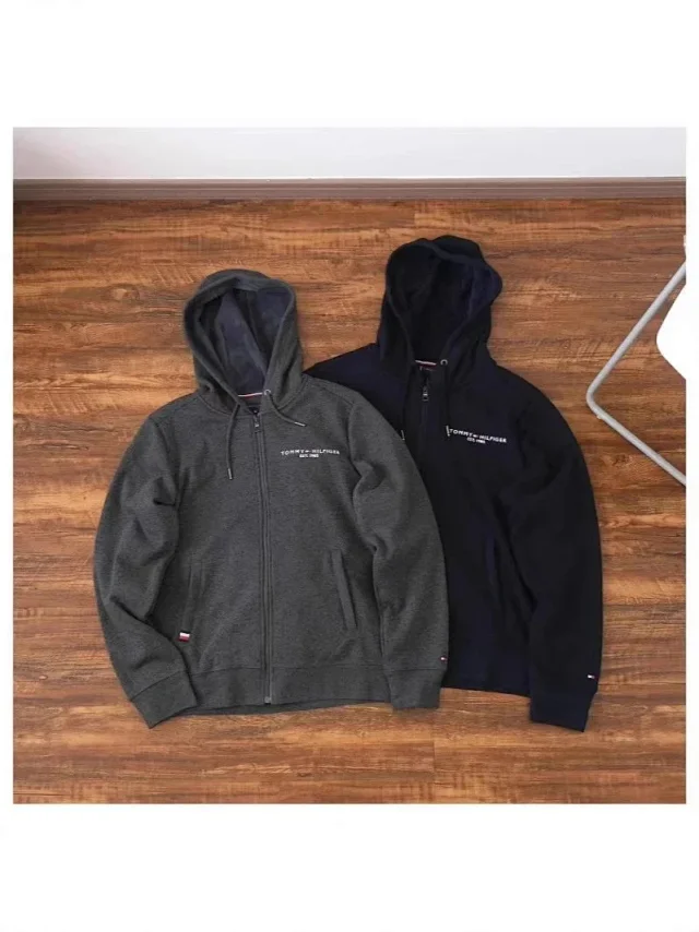 Tommy Hilfiger Hoodies & Sweatshirts Logo and product detail image 3