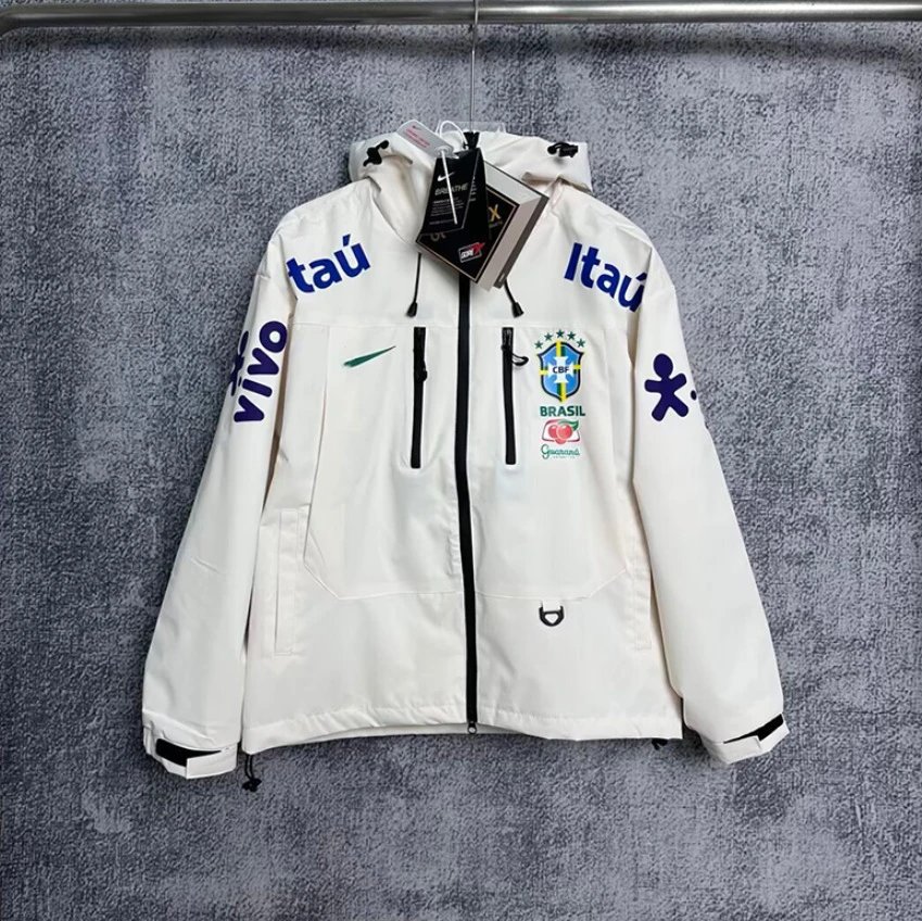 Arc'teryx Jackets Hooded zip-up shell jacket — X 05 Brazil Charge White