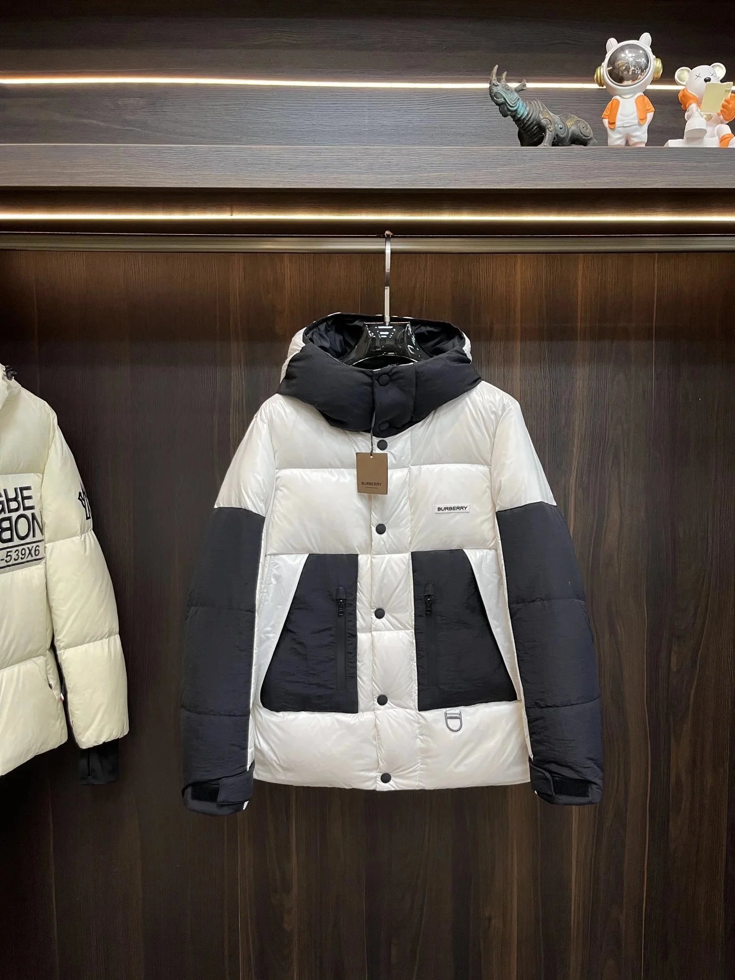 Burberry Down Jackets Quilted hooded puffer jacket image 5