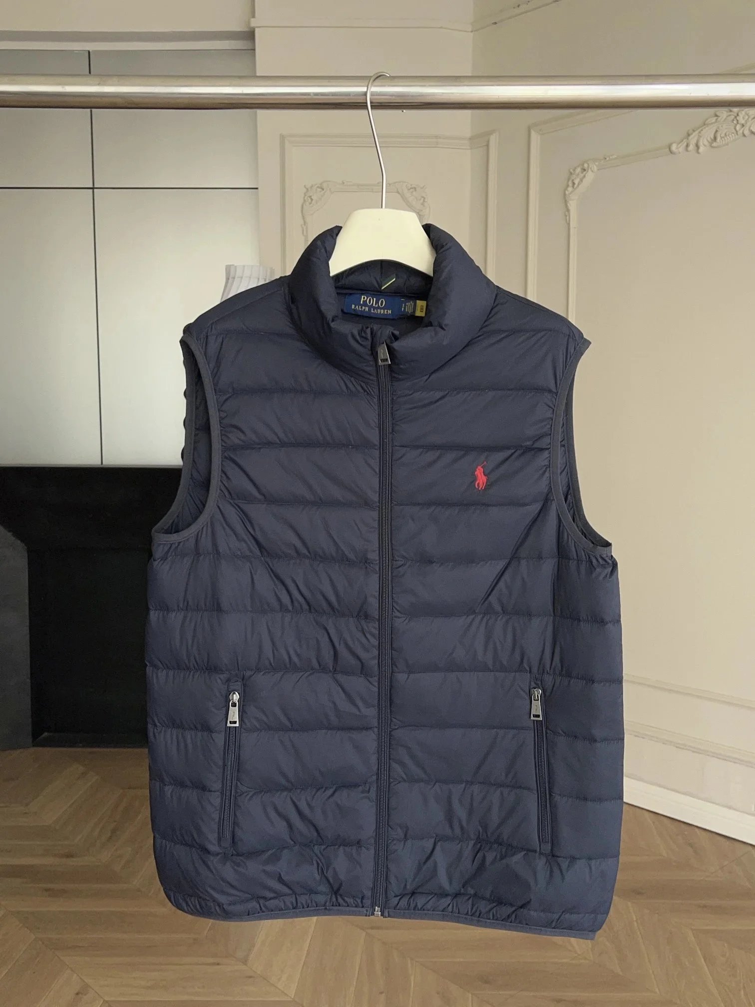 Burberry Down Jackets Quilted hooded puffer jacket — 36