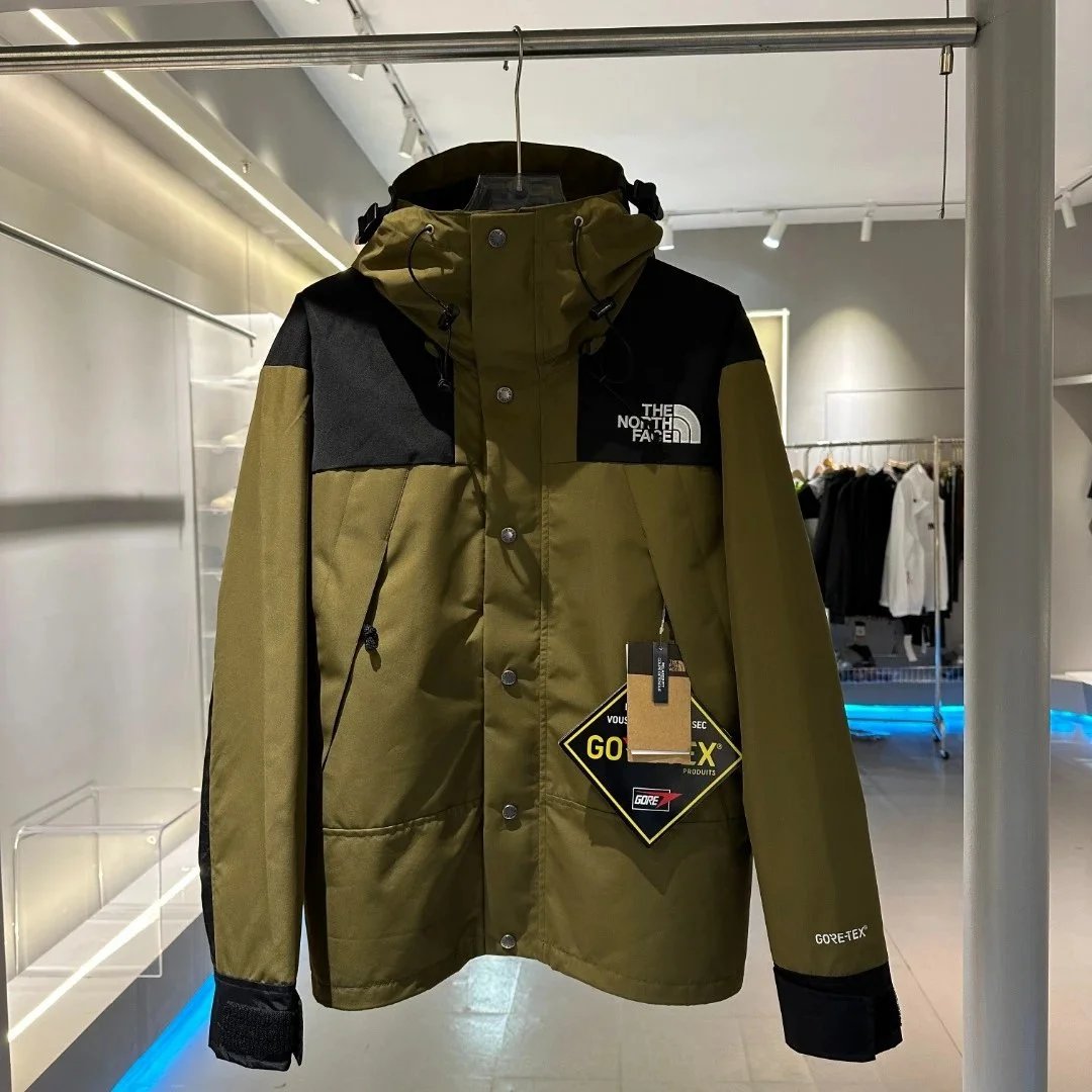 Puma Jackets Hooded color-block football jacket — 27