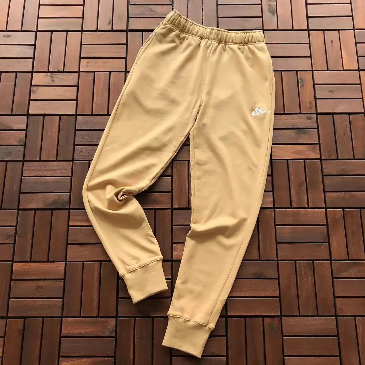 Nike Trousers Elastic-waist jogger — 21