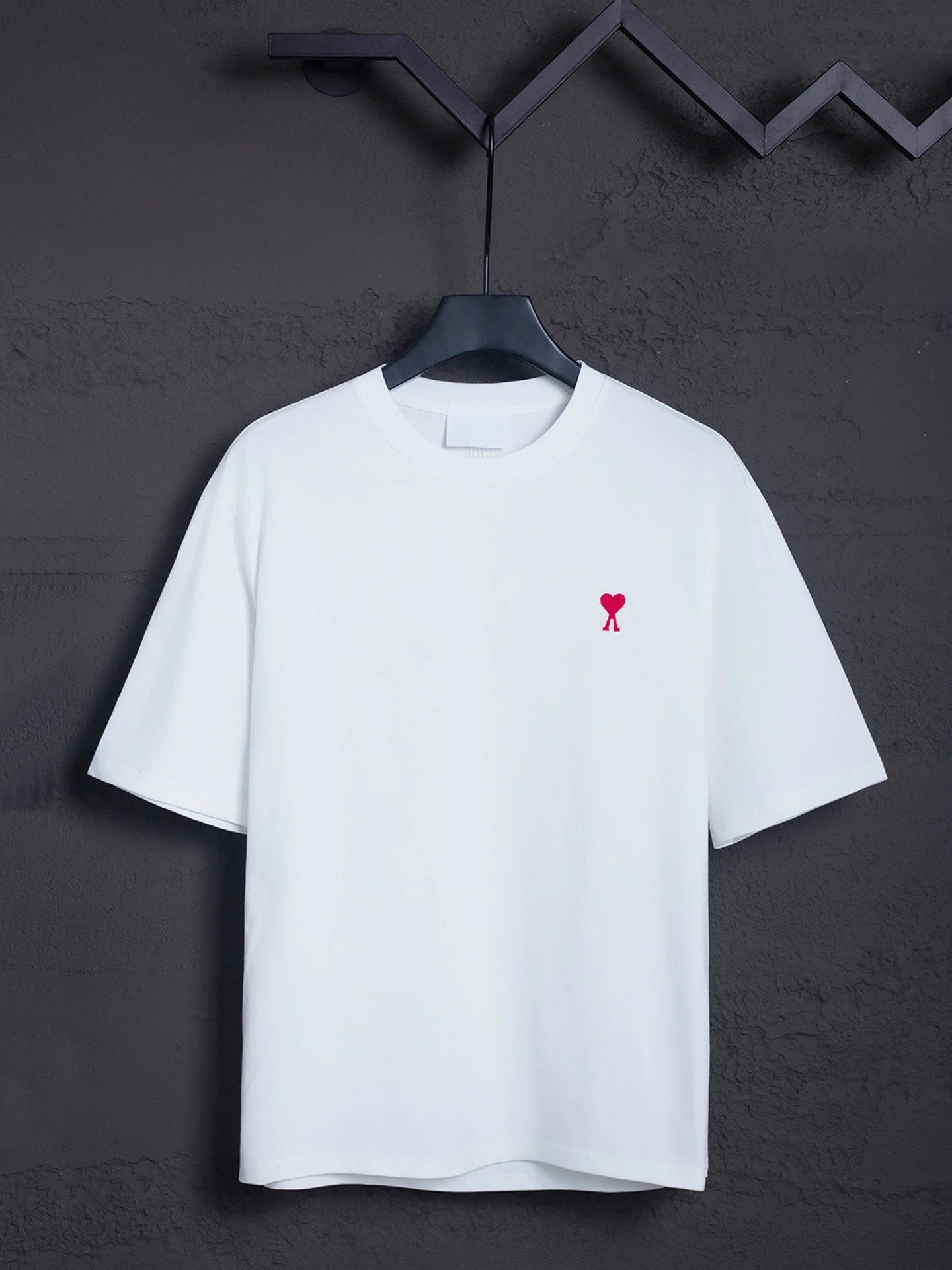 AMI Paris T-Shirts MQ605 Embroidered de Cœur Logo Crewneck T-Shirt — 603 white