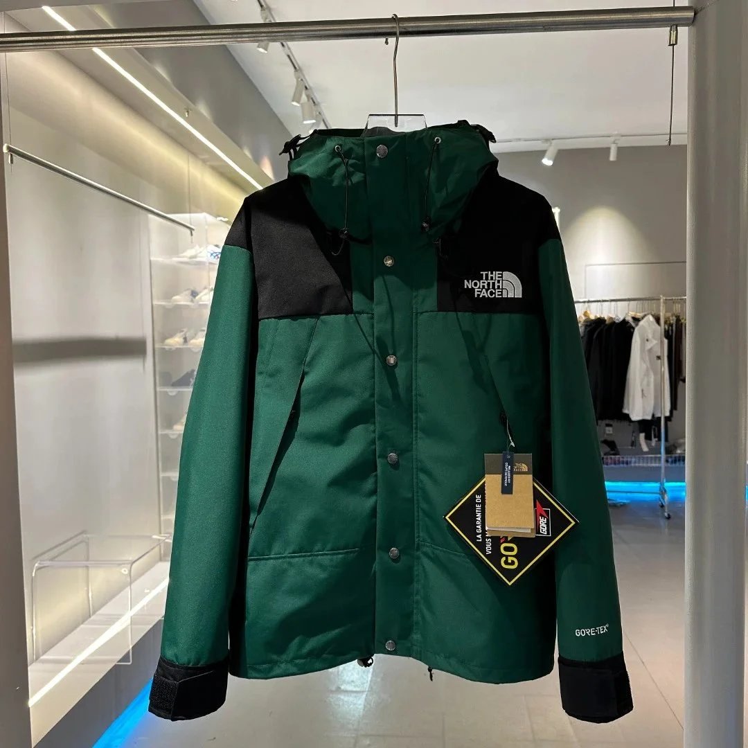 Puma Jackets Hooded color-block football jacket — 24