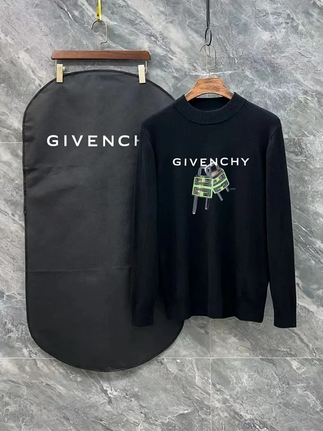 Givenchy Knitwear Logo Mock-Neck Sweater product detail image 6